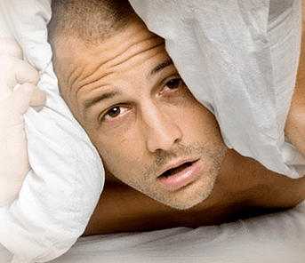 fear trína chéile ag iarraidh a bod a mhéadú